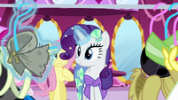 Rarity suggests a headless pony costume S5E21