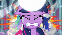 Twilight tearfully gathering her magic S9E24