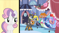 Babs Seed attacks while Sweetie Belle sings S3E4
