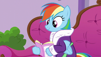 Close-up on Rainbow Dash in a robe S6E10