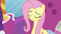 Fluttershy insists on dirt brown and leaf green S7E5