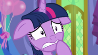 Twilight Sparkle getting very nervous S7E1