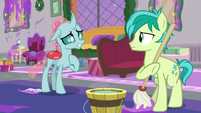 Ocellus "I love Hearth's Warming Eve!" S8E16