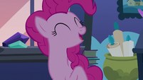 Pinkie Pie laughing at Starlight Glimmer S8E3