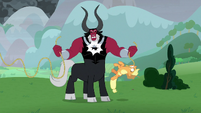 Tirek snaps Applejack's lasso in two S9E25