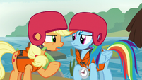 Applejack "winnin' some canoein' record" S8E9