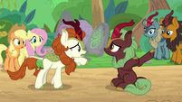 Autumn Blaze interpreting -baby- S8E23