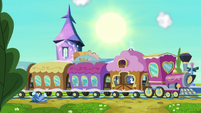 Friendship Express pulls into the station S6E1
