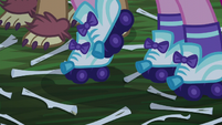 Pinkie Pie rolling over "bones" S5E21