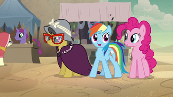 Rainbow Dash excited to be in Somnambula Village S7E18