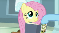 Rainbow lowers Fluttershy's book again S9E21