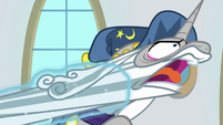 Star Swirl's beard gets painfully yanked S8E16