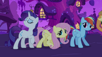 Twilight's friends "charity, compassion" S03E13