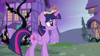 Twilight 'I saw something from a long time ago' S4E02