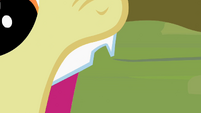 Close-up on Apple Bloom's chipped tooth S2E6
