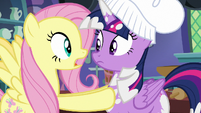 Fluttershy panicking to Twilight Sparkle S7E20