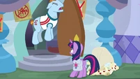 Meathead Pony "change her address!" S9E5.png (951 KB)