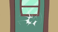 Train car door knocking S6E18