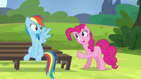 Pinkie Pie pointing at Rainbow S4E21
