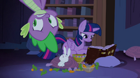 Spike scared and upside-down S4E03
