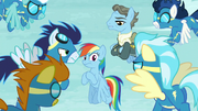 Wonderbolts looking suspicious at Rainbow S5E15.png