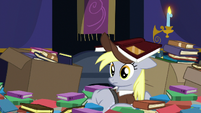 Derpy the mailmare with straightened eyes S6E25