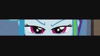 Rainbow Dash eye focus EG2.jpg (21 КБ)