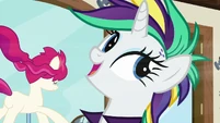Rarity "the windswept look is very last-season" S7E19.png (884 KB)