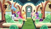 The Mane six in train S3E12