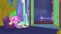 Twilight Sparkle gets pulled off-screen again S7E20