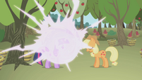 Twilight teleports in front of Applejack S1E04