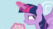 Twilight Sparkle grinning S4E21