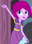 Fuchsia Blush ID EG2.png (164 KB) Fuchsia Blush – jedna z „Iluzjonistek” z zespołu Trixie