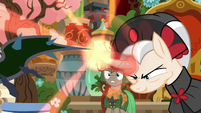 Sable Spirit conjures thorny vines with magic S7E16