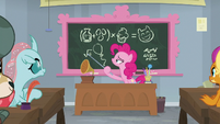 Pinkie Pie teaching party math S8E1