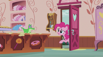 Pinkie at the door "Could you take over for a bit?" S5E8