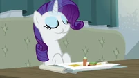Rarity eating the restaurant food S6E12
