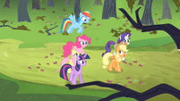 Mane 6 walking S4E07