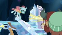 Ocellus attaches small piece to big piece S9E3