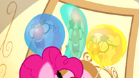 Pinkie Pie balloon reflection S4E12