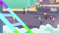 Rainbow Dash calls out to Applejack EGROF