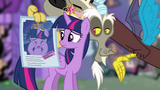 S4E2 - Discord näyttää julisteen Twilight'sta