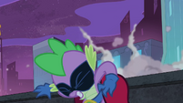 Spike flinches from explosion S4E06