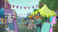 Maud Pie at Manehattan flea market S6E3