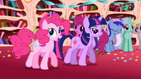 Pinkie Pie 'I just had to throw a party, ya know-' S1E1