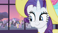 Rarity chewing S2E9