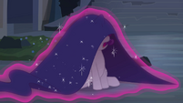 Rarity under tapestry "she's with me" S4E03