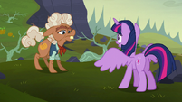 Twilight confronting Ma Hooffield S5E23