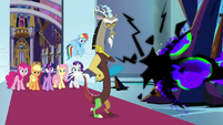 Discord facing King Sombra's magic S9E2