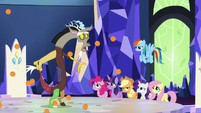 Discord surrounded by raining oranges S5E22